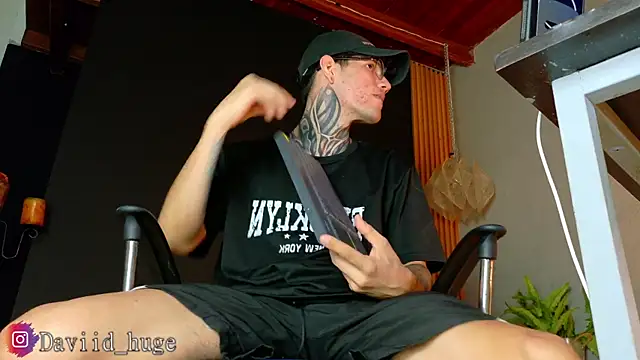 david huge online show from July 12, 3:18 am