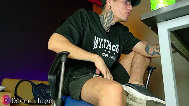 david huge online show from June 30, 1:27 am
