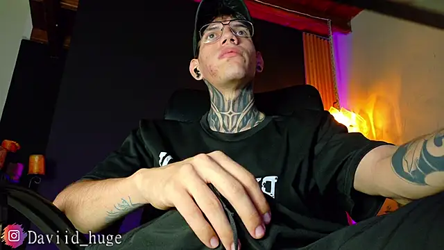 david huge online show from July 1, 1:06 am
