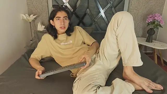 ryo light online show from February 6, 4:19 am