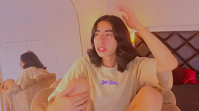 ryo light online show from April 18, 3:42 am