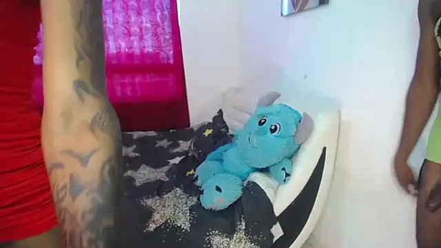 pink 7777 online show from April 13, 12:31 pm