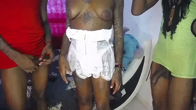 pink 7777 online show from April 15, 11:38 am