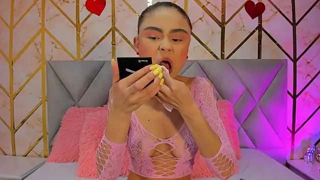 Cassidy 14 online show from April 9, 8:04 pm