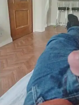 Snapshot of LeoMaduroSP chatting on November 17, 8:46 pm LeoMaduroSP online show from November 17, 8:46 pm