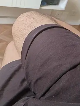 Snapshot of LeoMaduroSP chatting on November 10, 2:11 pm LeoMaduroSP online show from November 10, 2:11 pm