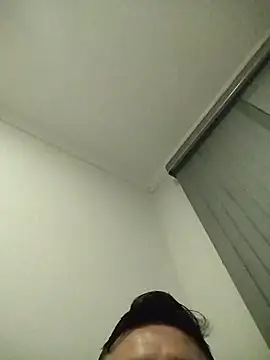 Snapshot of LeoMaduroSP chatting on December 2, 10:44 pm LeoMaduroSP online show from December 2, 10:44 pm