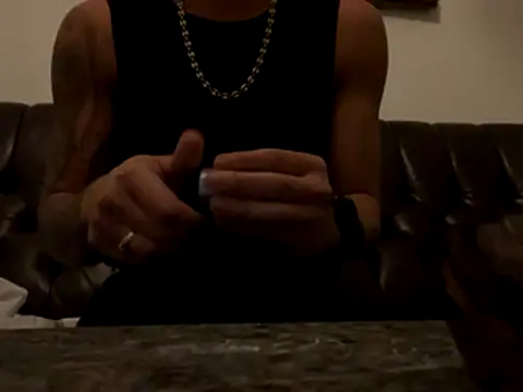 Snapshot of OfferedTearing chatting on October 30, 6:05 pm OfferedTearing online show from October 30, 6:05 pm