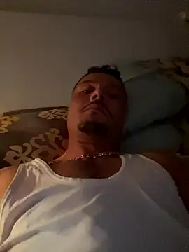 Snapshot of OfferedTearing chatting on October 5, 3:14 pm OfferedTearing online show from October 5, 3:14 pm