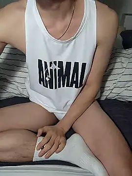 icejuljulju online show from January 12, 1:29 pm