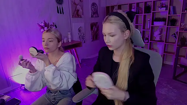 AvaDaviis online show from September 20, 4:50 am