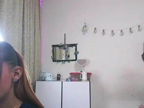 Xrussoaprilofficial online show from September 25, 11:00 pm