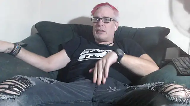 nerdy6 online show from December 3, 12:23 am