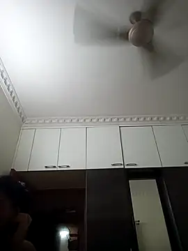 Snapshot of srimasrima chatting on October 30, 10:17 pm srimasrima online show from October 30, 10:17 pm