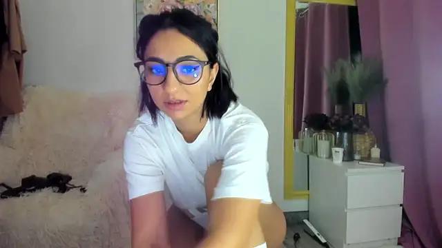 sugarburn online show from March 9, 6:55 pm