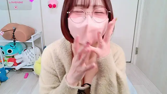 chii chan o0 online show from April 16, 1:23 pm