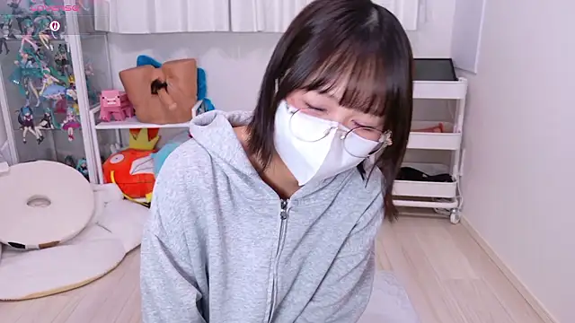 Snapshot of chii_chan_o0 chatting on July 13, 12:15 pm chii chan o0 online show from July 13, 12:15 pm