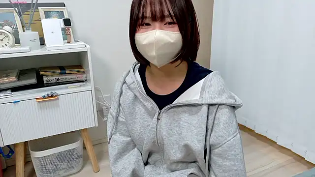 chii chan o0 online show from December 5, 1:10 pm