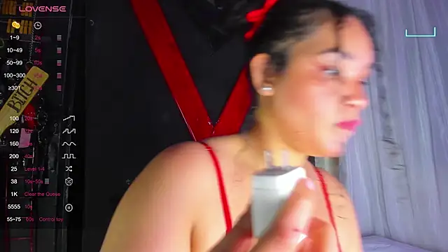 Snapshot of ivonne_diaz1 chatting on July 10, 7:36 pm ivonne diaz1 online show from July 10, 7:36 pm