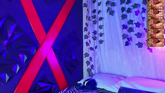 ivonne diaz1 online show from December 4, 8:08 pm