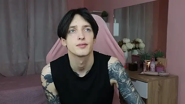 Martin Jin online show from October 25, 12:28 pm