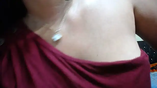 Snapshot of Trisha__bai chatting on November 3, 12:27 am Trisha bai online show from November 3, 12:27 am