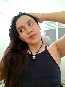 KattyHotson online show from May 12, 9:10 pm