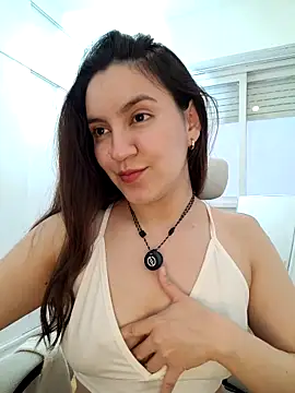 KattyHotson online show from June 2, 8:20 pm