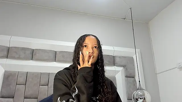 JuliettaBleer online show from November 1, 11:59 am