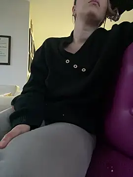 Megan colsom online show from February 25, 11:15 pm