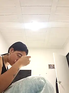 Samantha hotly online show from April 10, 9:27 am