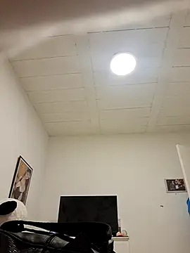 Samantha hotly online show from April 4, 9:38 am