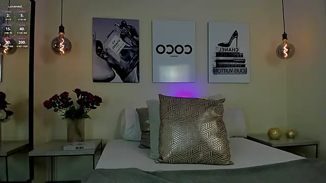 Samantha hotly online show from March 15, 2:57 pm