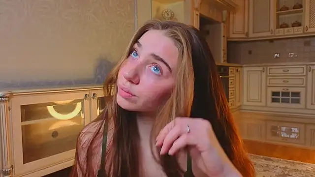 EadlinGillim online show from October 13, 3:08 am