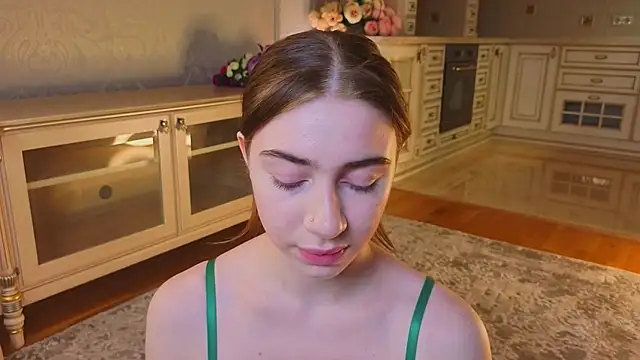 EadlinGillim online show from October 7, 3:07 am