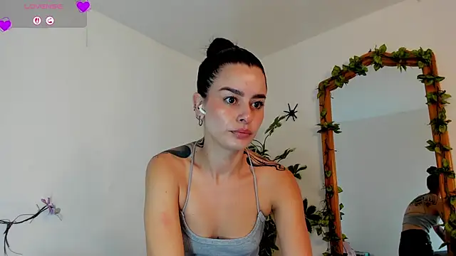 Snapshot of valerieMattson chatting on November 9, 7:07 pm valerieMattson online show from November 9, 7:07 pm