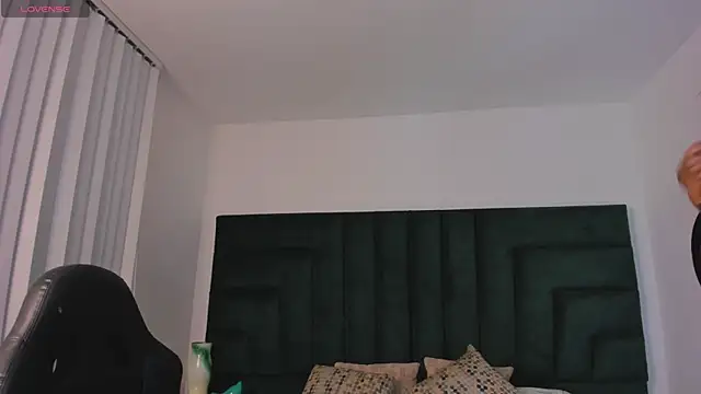 valerieMattson online show from September 28, 5:42 pm