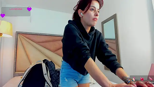 Snapshot of valerieMattson chatting on October 24, 5:56 pm valerieMattson online show from October 24, 5:56 pm