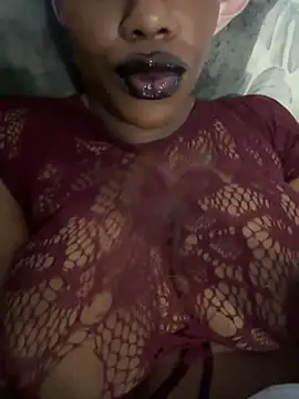 bustyblackebony online show from October 14, 9:47 pm