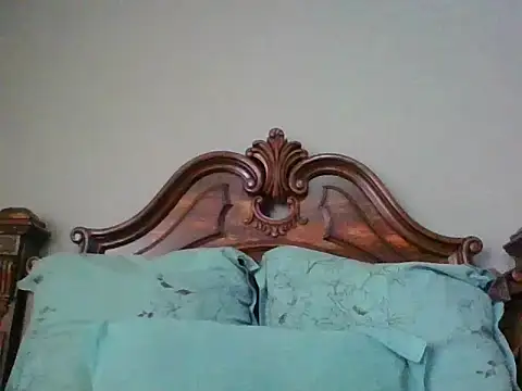 Snapshot of kinkyliciouse23 chatting on February 17, 7:38 am kinkyliciouse23 online show from February 17, 7:38 am