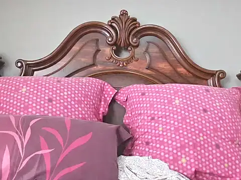 Snapshot of kinkyliciouse23 chatting on March 3, 9:05 am kinkyliciouse23 online show from March 3, 9:05 am