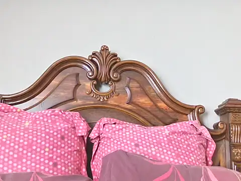 kinkyliciouse23 online show from March 10, 7:34 am