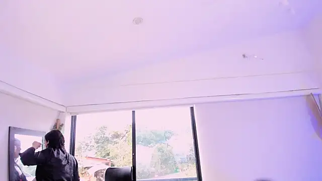 catleya noire online show from November 20, 8:09 pm