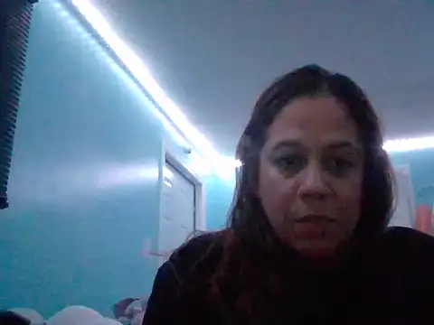 PrettyKittyMia online show from September 14, 12:00 am