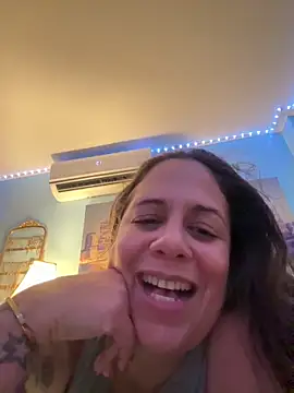 PrettyKittyMia online show from December 20, 5:10 am