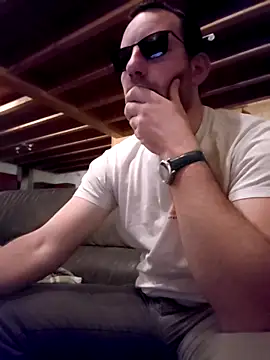 BrunJulienMetis online show from February 11, 7:58 pm