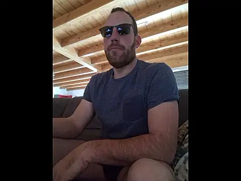 BrunJulienMetis online show from January 11, 8:21 am