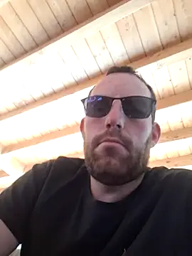 BrunJulienMetis online show from February 8, 2:59 pm