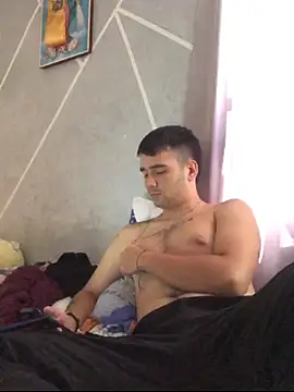 Cesar Augusto online show from February 23, 8:20 pm