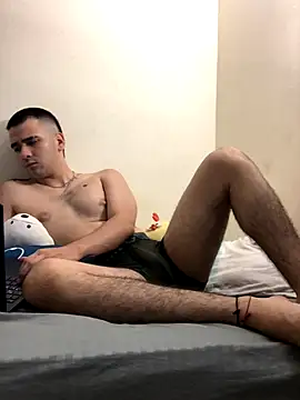 Snapshot of Cesar_Augusto chatting on October 10, 8:37 am Cesar Augusto online show from October 10, 8:37 am